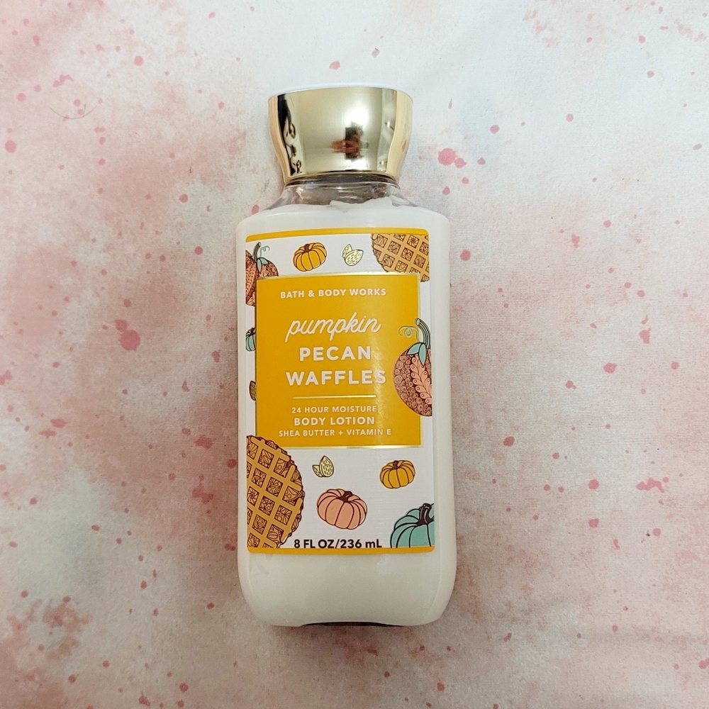*OZARKIAN ONLY * NWT Bath & Body Works Body Lotion in PUMPKIN PECAN WAFFLES, 8oz